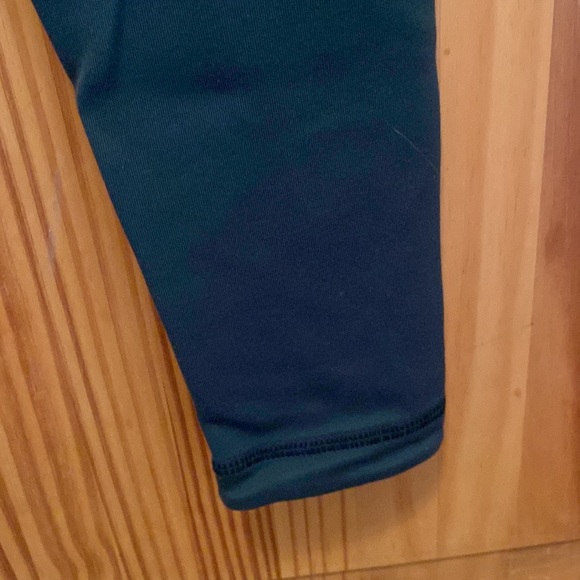 Lululemon green pants - Picture 4 of 4